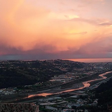 3 Pieces Dans Le Ciel Lejlighed Gattières Eksteriør billede
